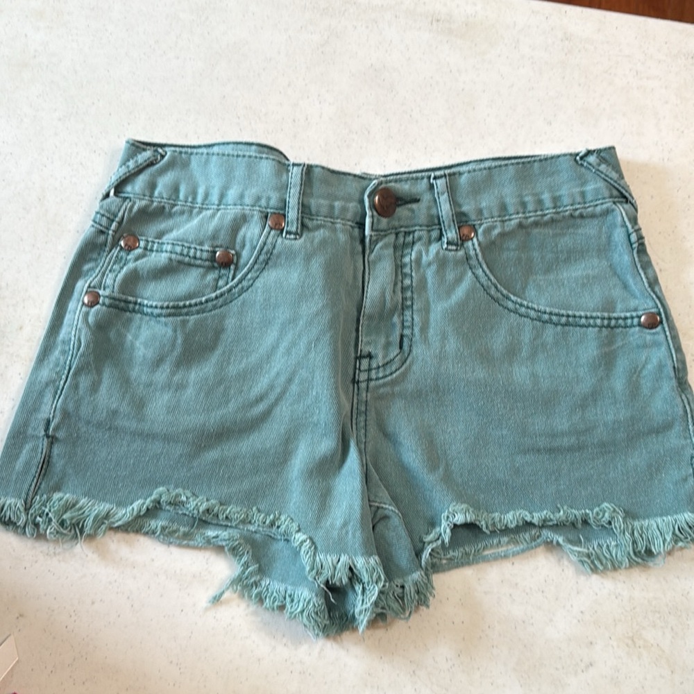 FREE PEOPLE Women’s Green Denim Shorts Size 25